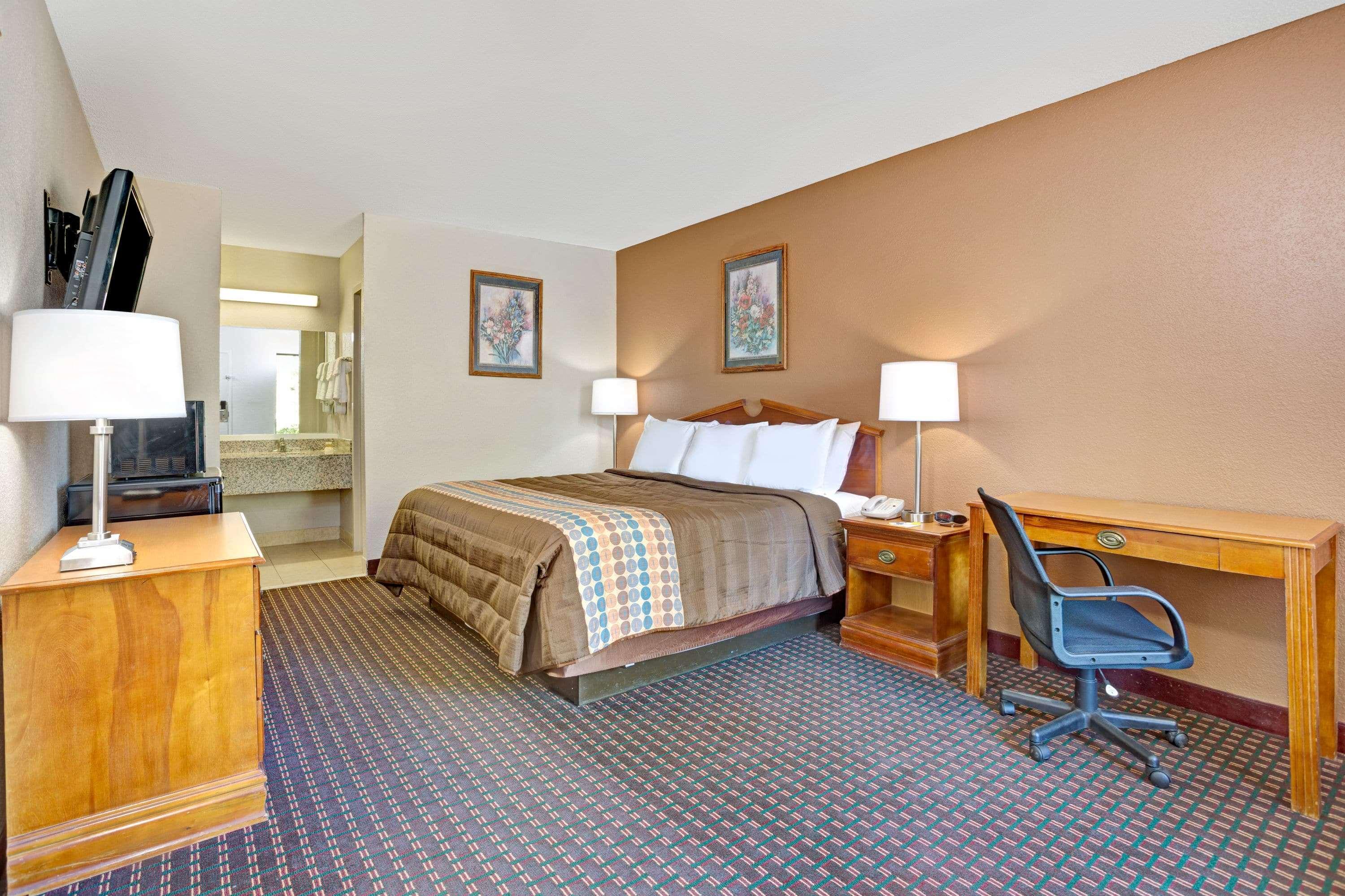 Days Inn By Wyndham Hernando Kültér fotó